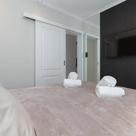 Bay View Wybrzeze By Renters Prestige شقة